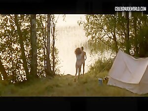 Oona Airola Outdoors, Running scene in Age of Reason (2018) 4