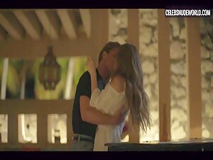 Camila Sodi Sex, Nude scene in Luis Miguel: The Series (2018-2021) 2