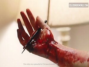 Erendira Ibarra Cheeks, Kissing scene in Ingobernable (2017-2018) 17