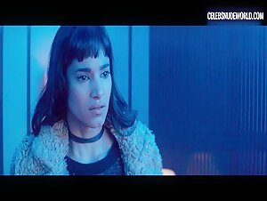 Charlize Theron Sexy, Blonde scene in Atomic Blonde (2017) 12