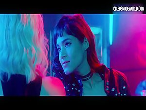 Charlize Theron, Sofia Boutella Kissing, Club scene in Atomic Blonde (2017) 3