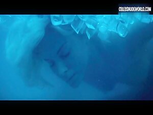 Charlize Theron Nude, Blonde scene in Atomic Blonde (2017) 17