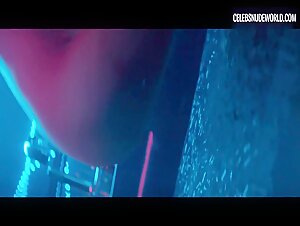 Charlize Theron Nude, Blonde scene in Atomic Blonde (2017) 5