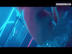 Charlize Theron Nude, Blonde scene in Atomic Blonde (2017) 6