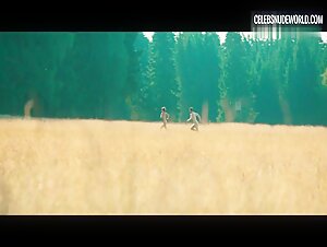 Julia Koschitz breasts, Nude scene in Jonathan (2016) 4