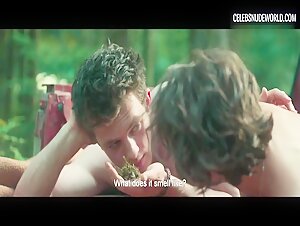 Julia Koschitz bush, Nude scene in Jonathan (2016) 18