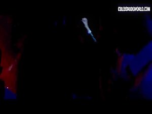 Jasna Fritzi Bauer, Arly Jover Dancing, Nightclub scene in Axolotl Overkill (2017) 15