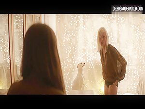 Mavie Hörbiger Changing, German scene in Axolotl Overkill (2017) 20