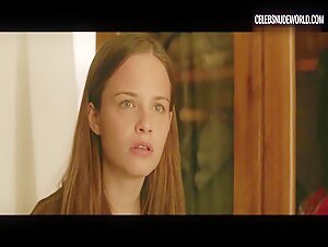 Mavie Hörbiger Changing, German scene in Axolotl Overkill (2017) 5
