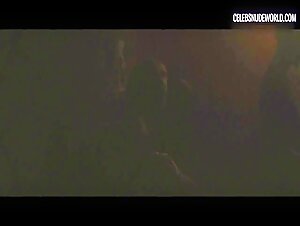 Jasna Fritzi Bauer, Mavie Hörbiger Nightclub, Dancing scene in Axolotl Overkill (2017) 10