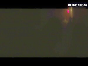 Jasna Fritzi Bauer, Mavie Hörbiger Nightclub, Dancing scene in Axolotl Overkill (2017) 13