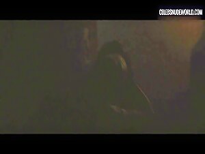 Jasna Fritzi Bauer, Mavie Hörbiger Nightclub, Dancing scene in Axolotl Overkill (2017) 8