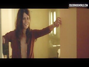 Arly Jover Mirror, Cleavage scene in Axolotl Overkill (2017) 1