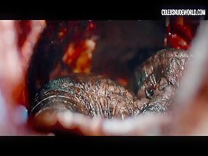 Olwen Catherine Kelly breasts, Nude scene in The Autopsy of Jane Doe (2016) 15