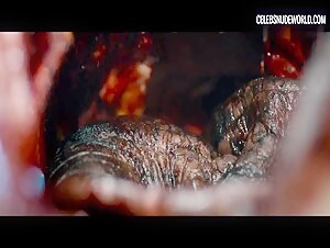 Olwen Catherine Kelly breasts, Nude scene in The Autopsy of Jane Doe (2016) 16