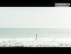 Ingrid García Jonsson Waves, Ocean scene in Acantilado (2016) 11