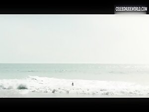 Ingrid García Jonsson Waves, Ocean scene in Acantilado (2016) 20
