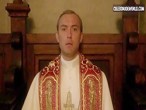 Olivia Macklin underwear, Nude scene in The Young Pope (2016) 1