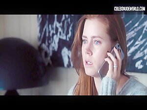 Ellie Bamber, Bobbi Salvör Menuez butt, Nude scene in Nocturnal Animals (2016) 5