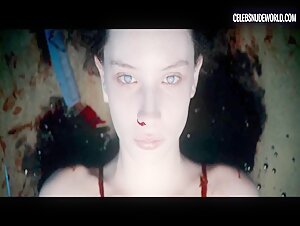 Olwen Catherine Kelly breasts, Nude scene in The Autopsy of Jane Doe (2016) 2
