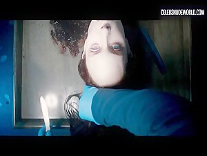 Olwen Catherine Kelly breasts, Nude scene in The Autopsy of Jane Doe (2016) 3