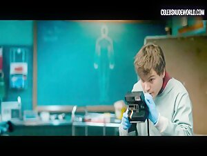 Olwen Catherine Kelly Nude, breasts scene in The Autopsy of Jane Doe (2016) 4