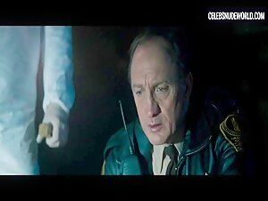 Olwen Catherine Kelly breasts, Nude scene in The Autopsy of Jane Doe (2016) 9