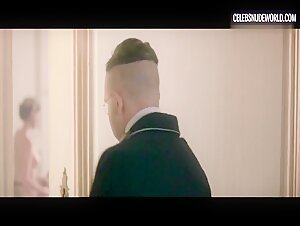Stephanie Van Vyve bush, Nude scene in The Exception (2016) 20