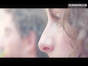 Belen Cuesta Sunglasses scene in Kiki, Love to Love (2016) 8