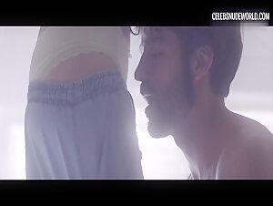 Natalia de Molina Kissing, Montage scene in Kiki, Love to Love (2016) 4