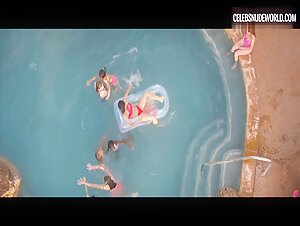 Anna Kendrick, Aubrey Plaza Sexy, bikini scene in Mike and Dave Need Wedding Dates (2016) 4