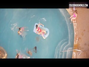 Anna Kendrick, Aubrey Plaza Sexy, bikini scene in Mike and Dave Need Wedding Dates (2016) 6